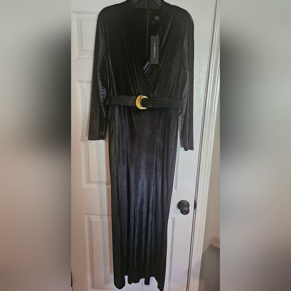 NWT Donna Karan Velvet V-neck Jumpsuit: Black W/Black Belt: Size- 14 - Picture 3 of 12